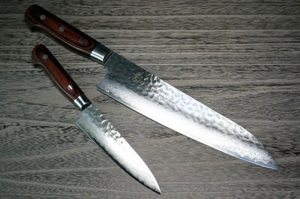 Sakai Takayuki 33-Layer VG10 Damascus Hammered Japanese Chef's Knife SET (Gyuto 210mm - Petty 120mm)